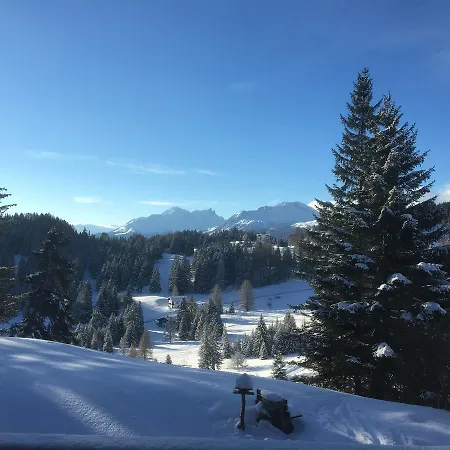Chalet Casa Nicola شاليه