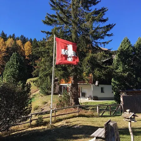 Chalet Casa Nicola Domek alpejski